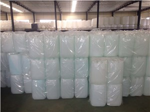 选择吨桶塑料桶生产厂家需要考虑哪些方面